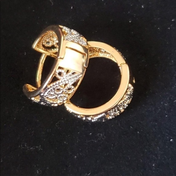 NEW 14k Gold/Silver Plated Filigree Huggie Hoop Earrings - Picture 6 of 11